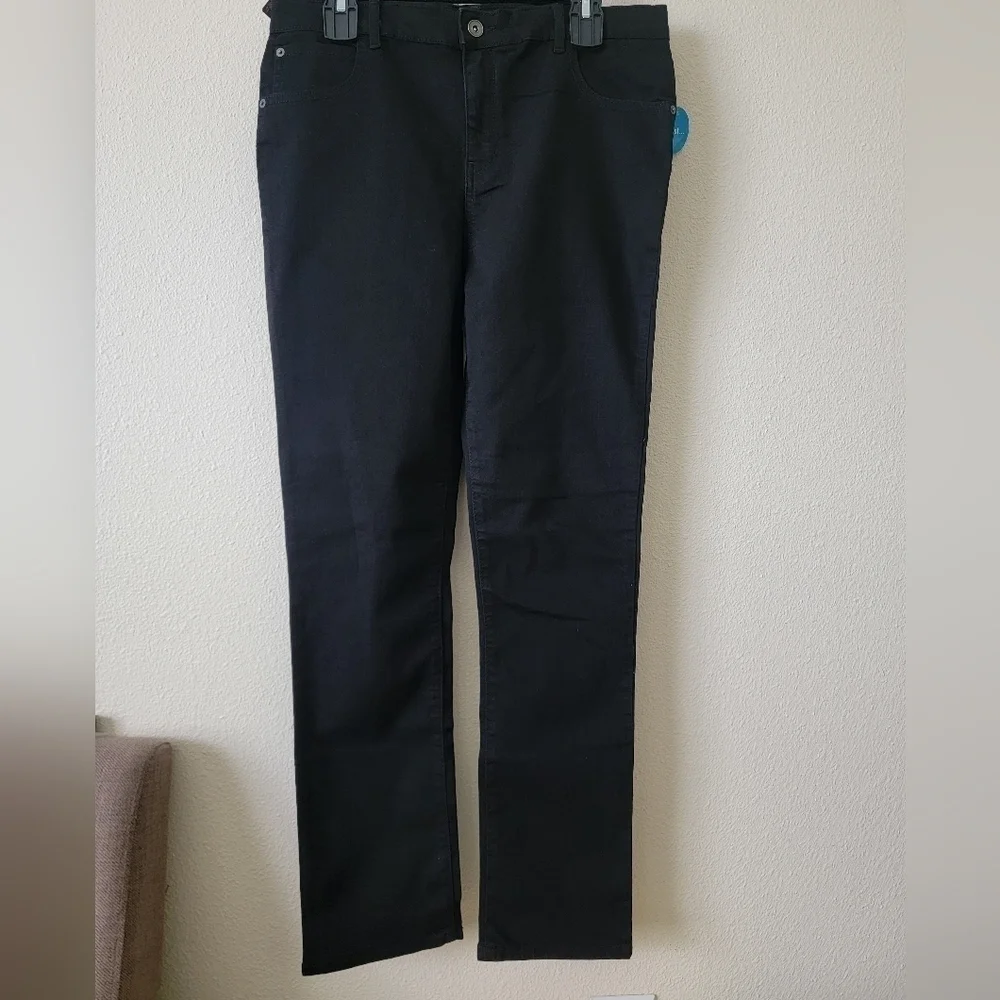The children place Black super skinny jeans size 16 Husky.